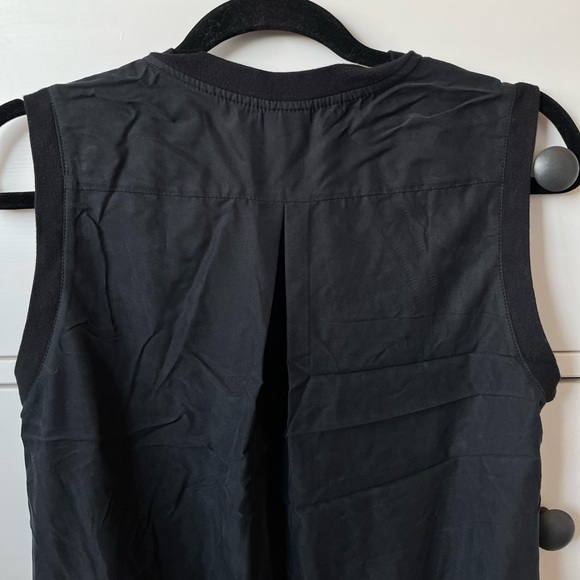 Bench Zip-up Romper - Picture 4 of 8